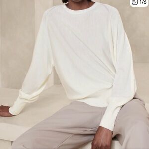 Banana Republic Cream Crewneck Balloon Sleeve Sweater